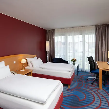 Mercure Tempelhof מלון 4*