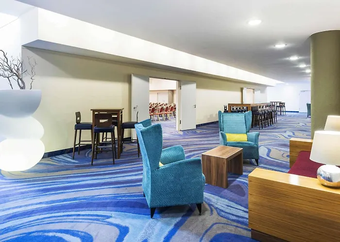 Отель Mercure Tempelhof 4*