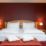 Mercure Tempelhof Отель