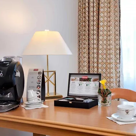 Mercure Tempelhof Hotell 4*