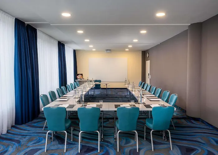 Mercure Tempelhof 4*